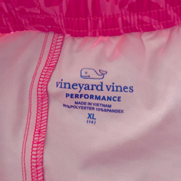 XL Vineyard Vines pink drawstring shorts. NWOT. - Picture 6 of 6